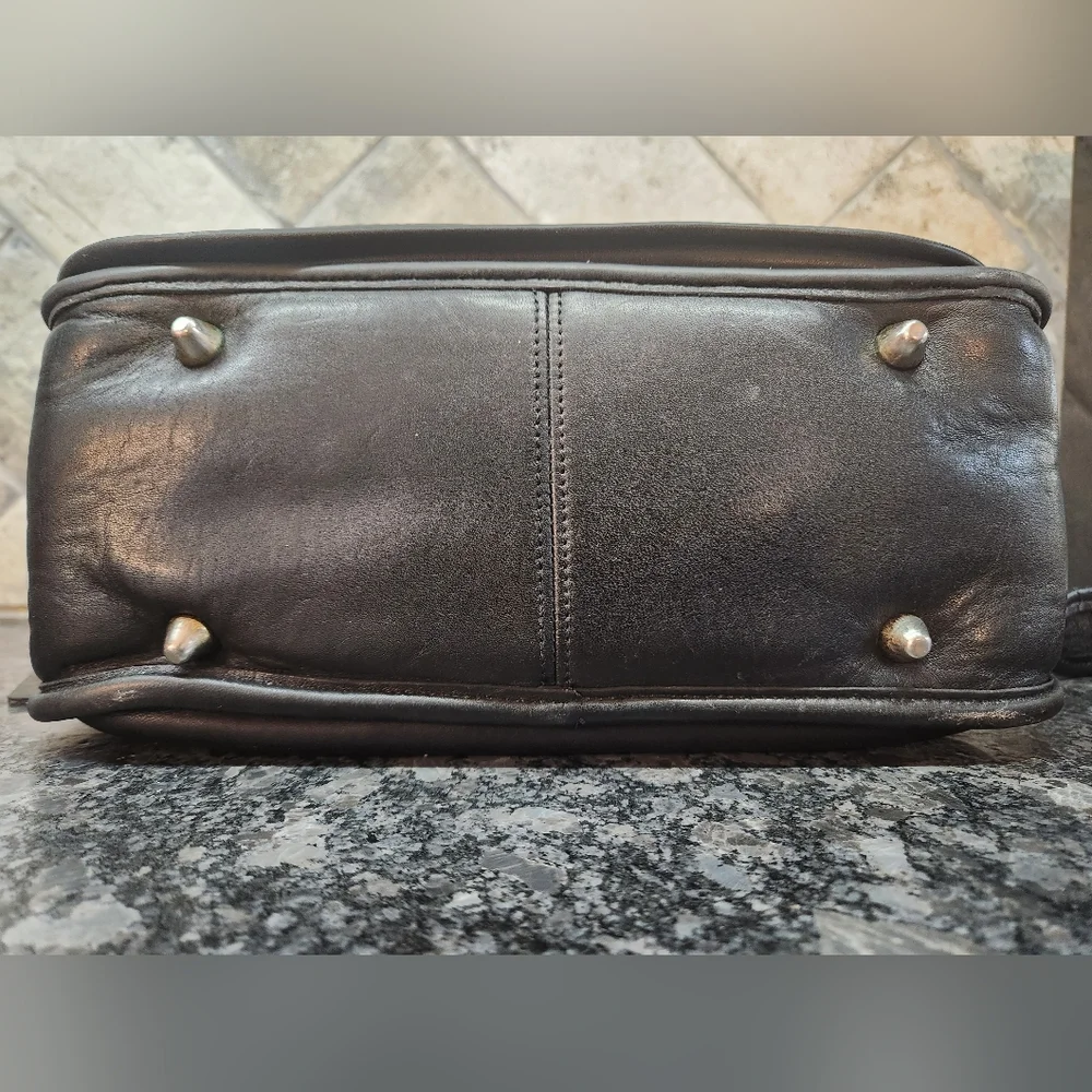 Vintage COACH Stewardess 9525 Brass Black Leather Crossbody Bag Costa Rica - Picture 8 of 16